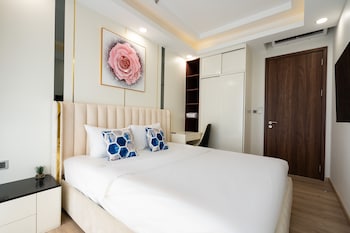 convinia luxury the peak midtown