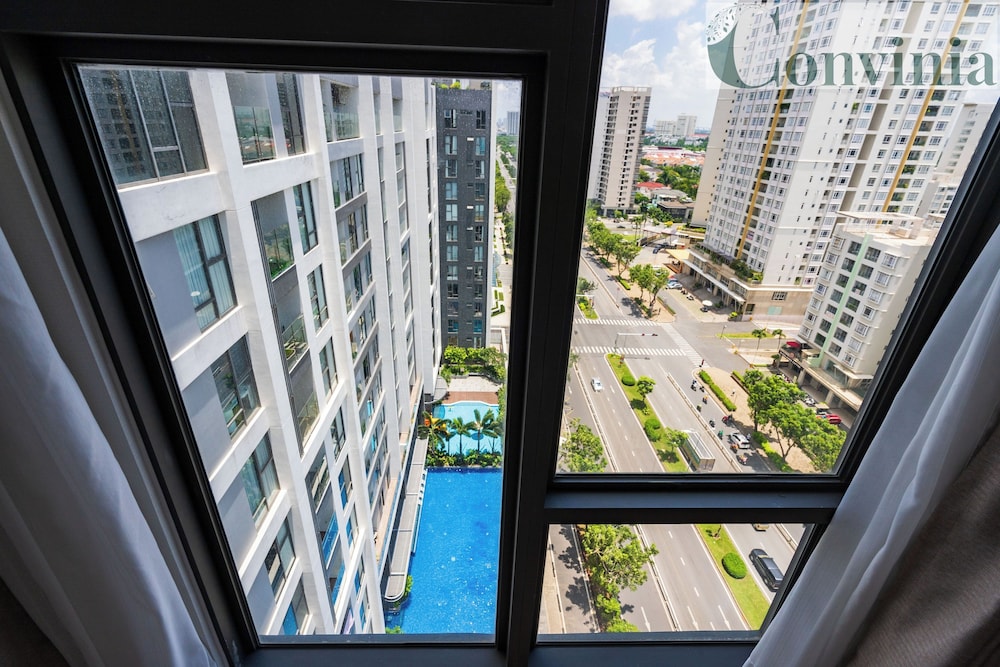 convinia luxury the peak midtown