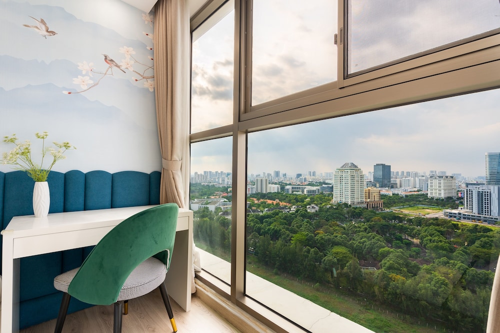 convinia luxury the peak midtown