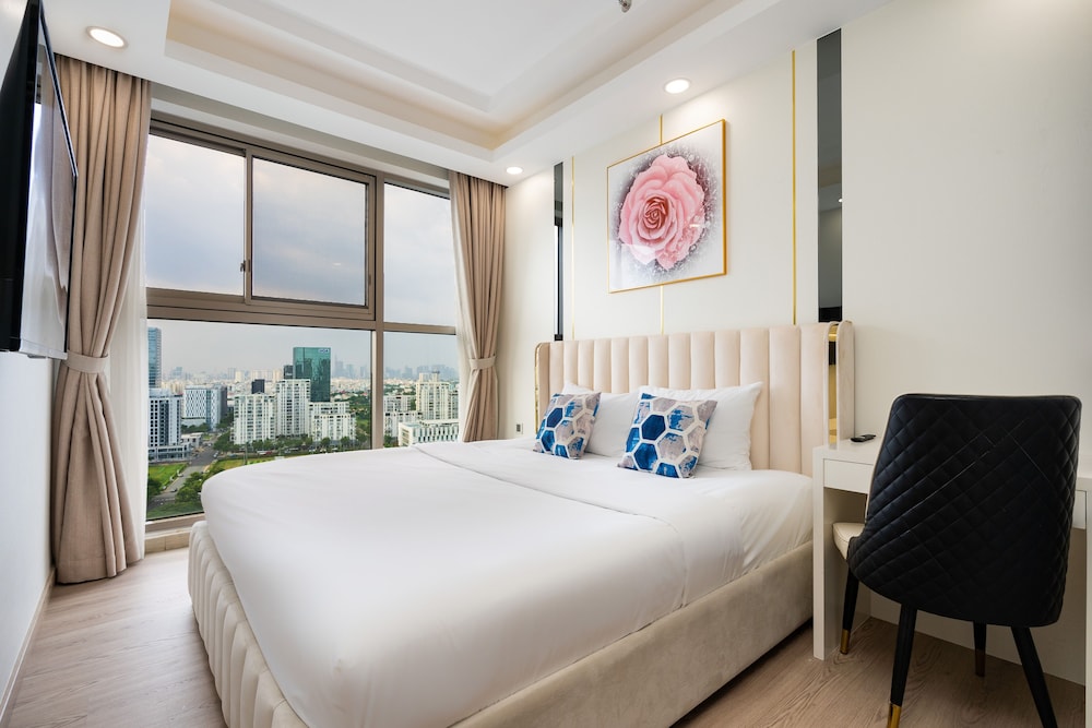 convinia luxury the peak midtown