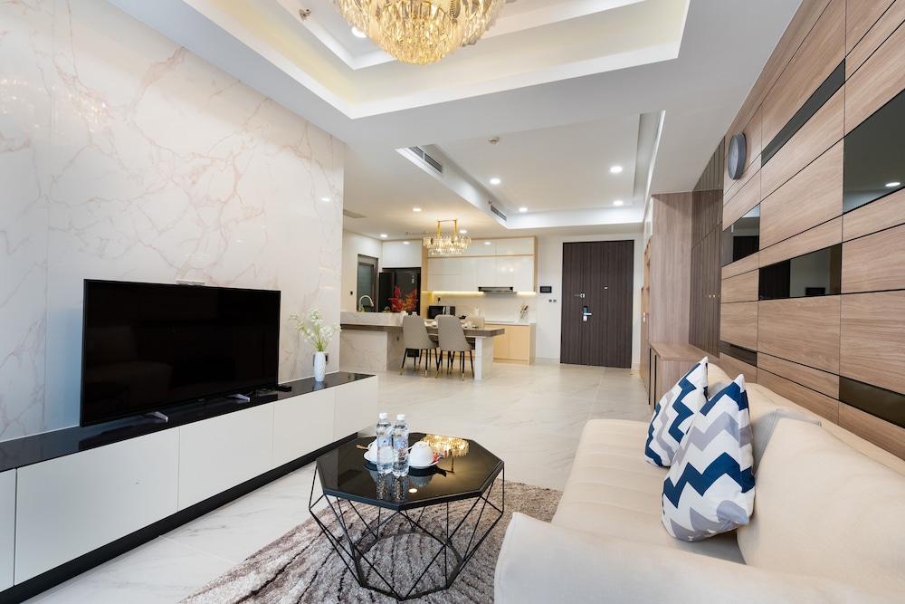 convinia luxury the peak midtown