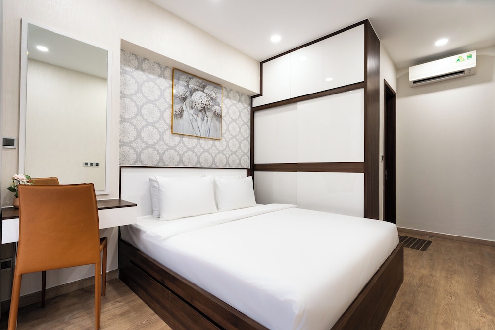 convinia luxury the peak midtown