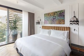 as boutique hotel