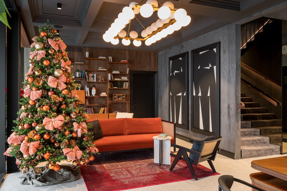 as boutique hotel