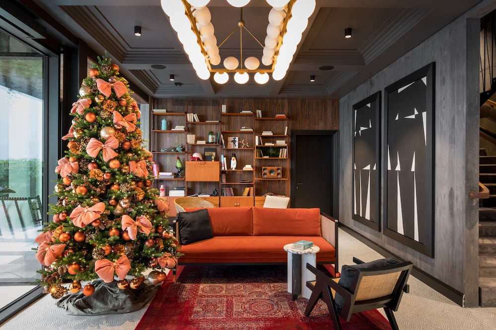 as boutique hotel