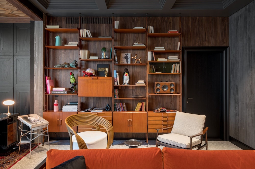 as boutique hotel