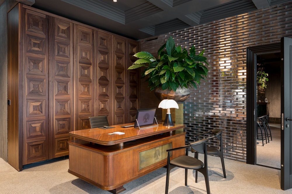 as boutique hotel