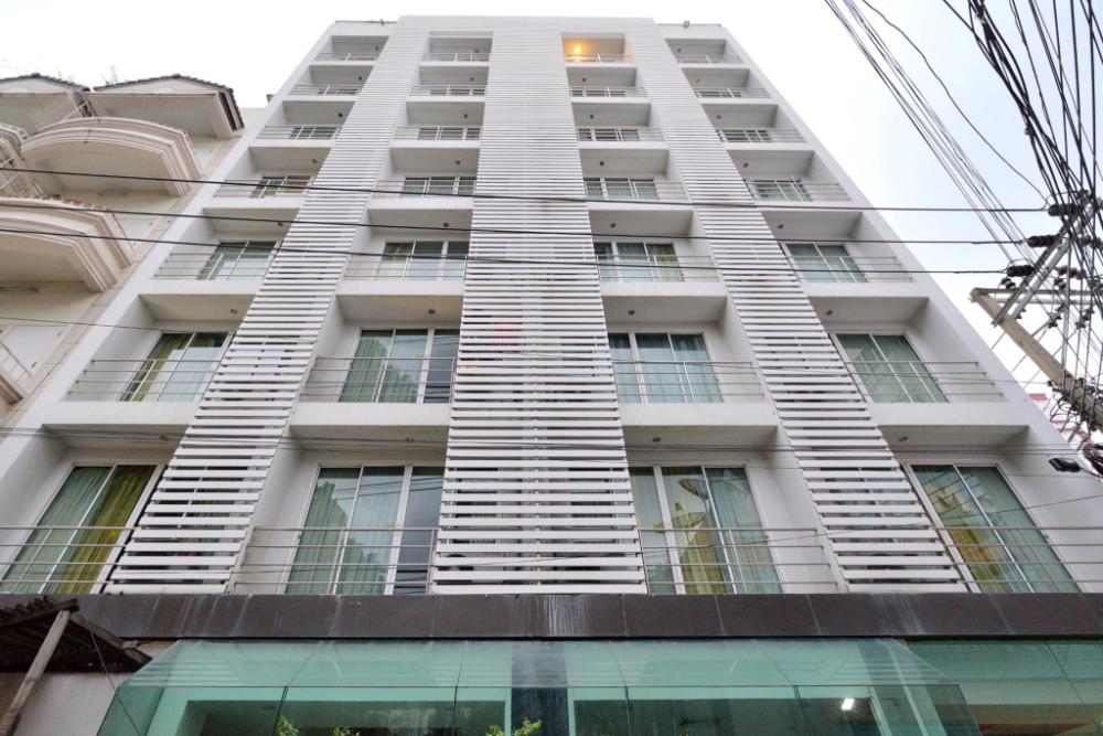 tori crown hotel