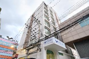 tori crown hotel