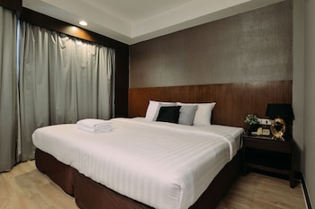 tori crown hotel