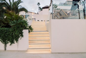 hotel estefania boutique suites
