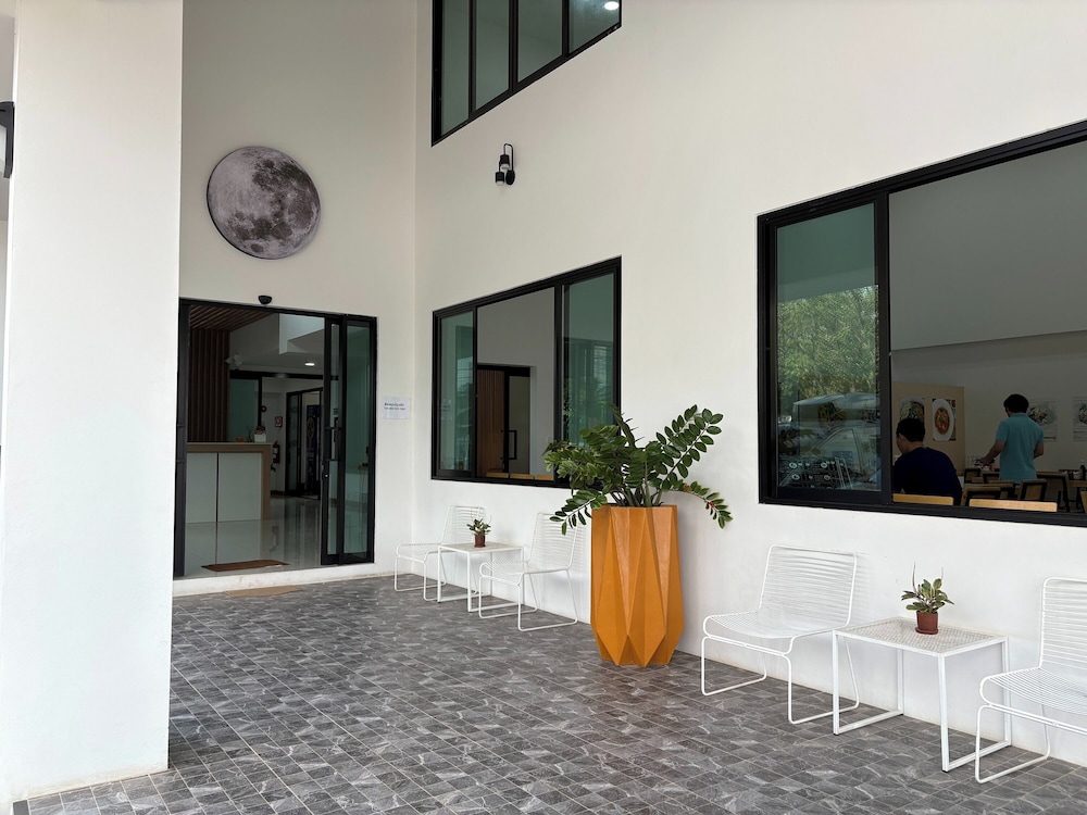 chom chiangrai hotel