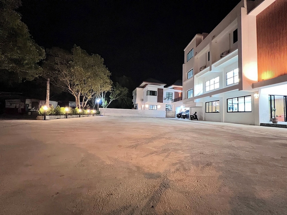 chom chiangrai hotel