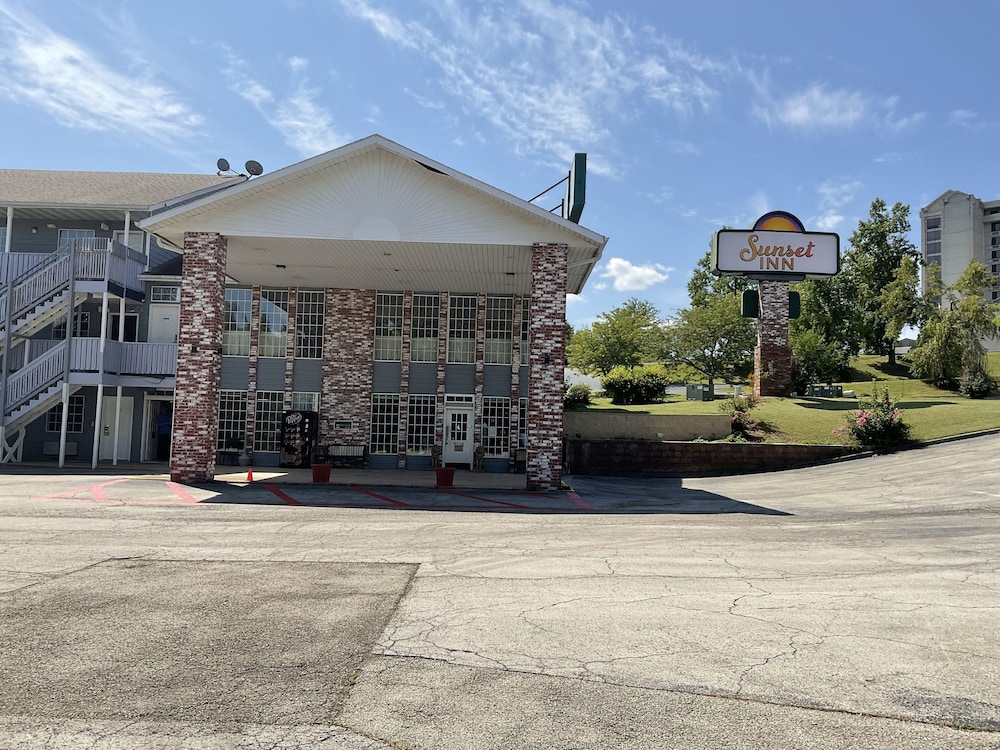 sunset inn