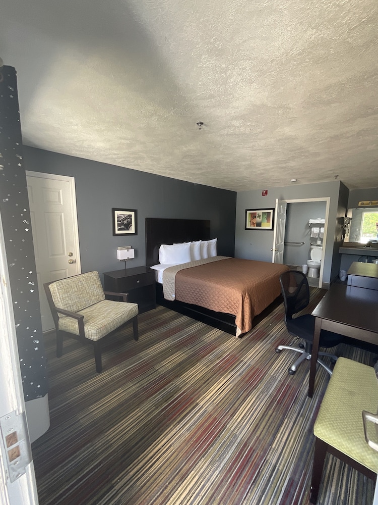 sunset inn