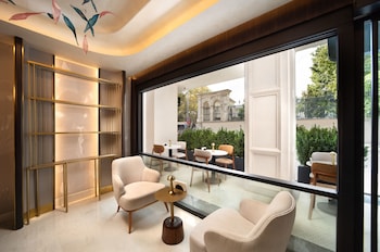 bentley hotel old city