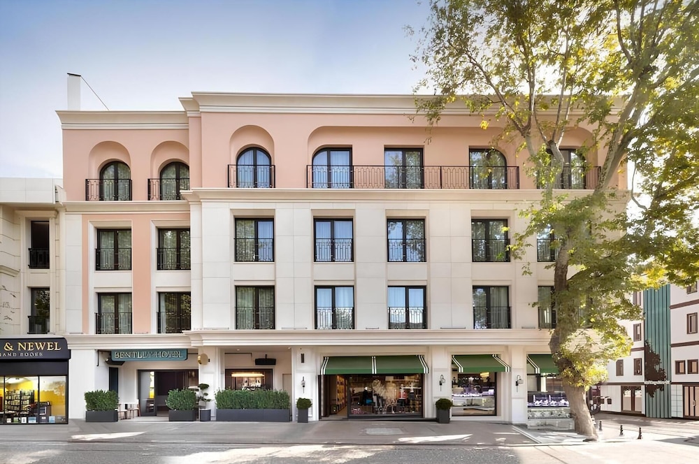 bentley hotel old city