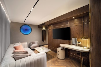 bentley hotel old city