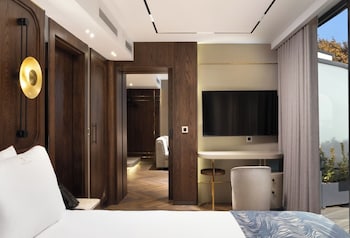 bentley hotel old city