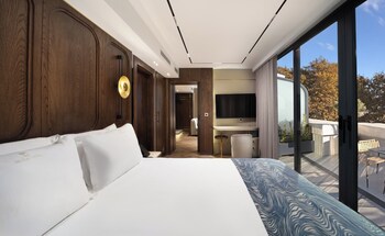 bentley hotel old city