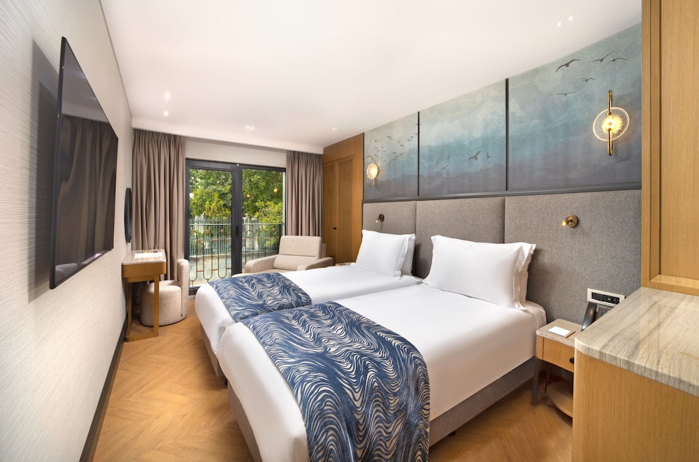 bentley hotel old city