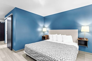 woodspring suites south houston hobby