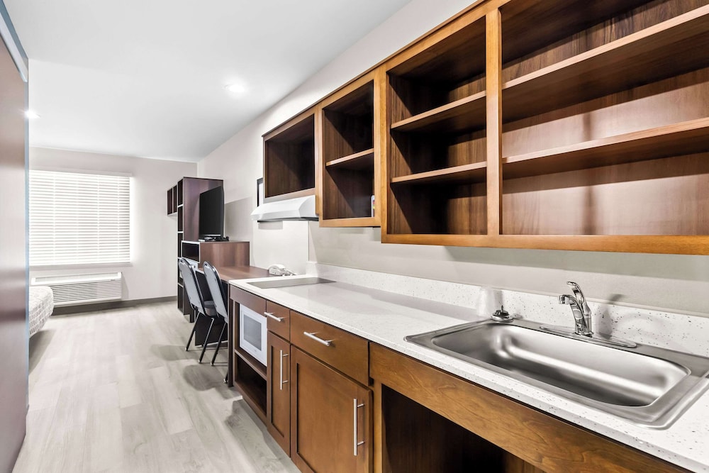 woodspring suites south houston hobby