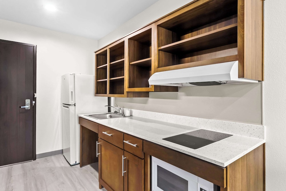 woodspring suites south houston hobby