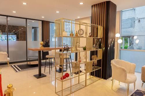 city night suitesandhotels