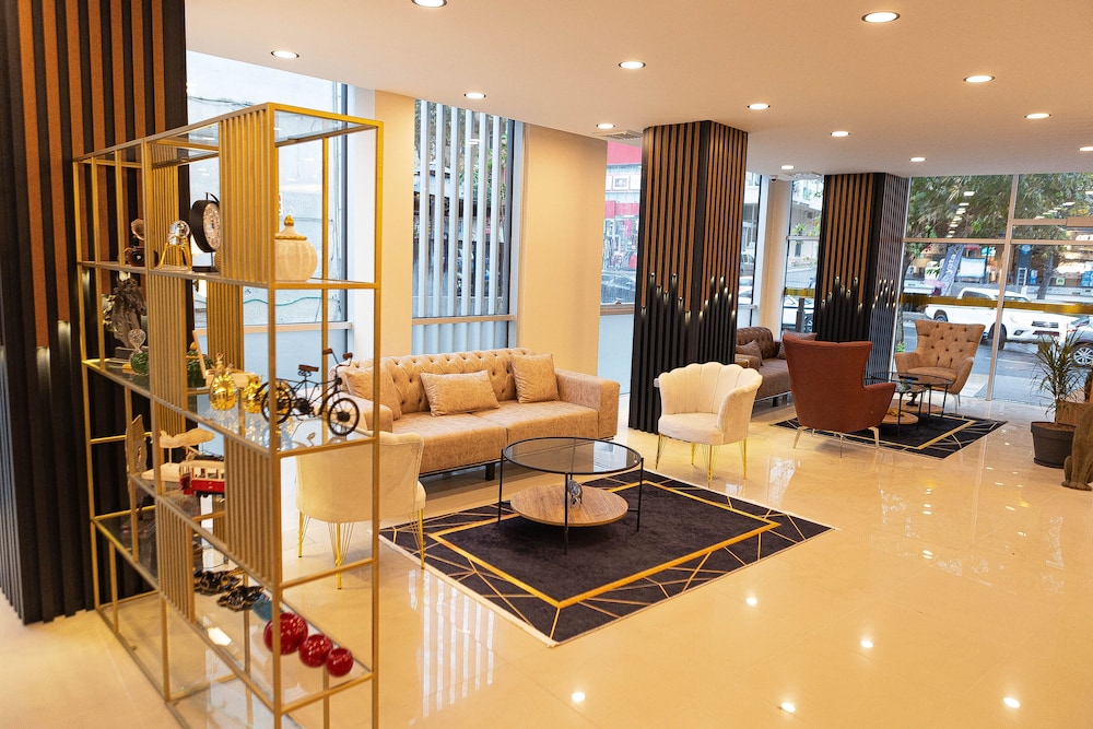 city night suitesandhotels