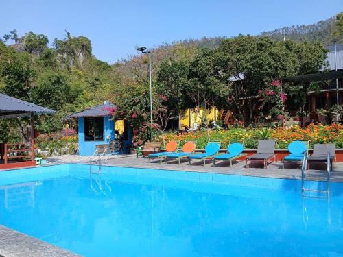 catba papillon garden bungalow and resort