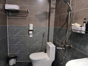 catba papillon garden bungalow and resort