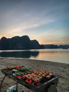 catba papillon garden bungalow and resort