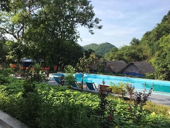 catba papillon garden bungalow and resort