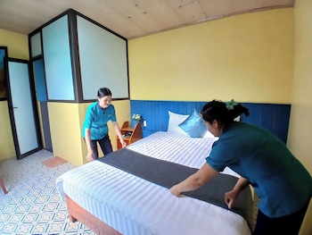 catba papillon garden bungalow and resort