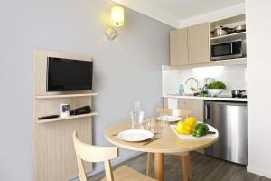 aparthotel adagio access marseille prado perier