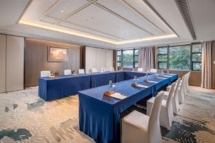yuexiu hotel guangzhou curio collection by hilton