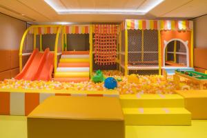 yuexiu hotel guangzhou curio collection by hilton