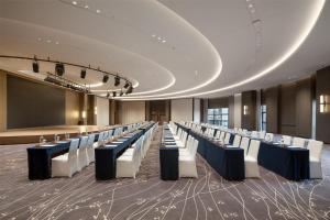 yuexiu hotel guangzhou curio collection by hilton