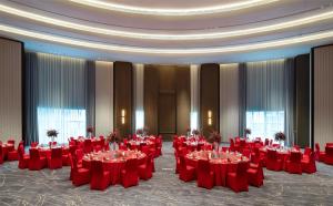 yuexiu hotel guangzhou curio collection by hilton