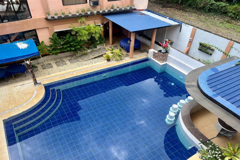 dinahs pension house