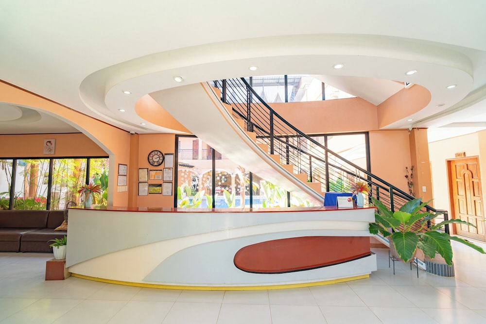 dinahs pension house