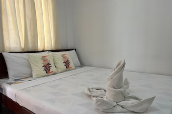 dinahs pension house