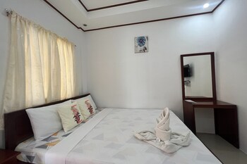 dinahs pension house