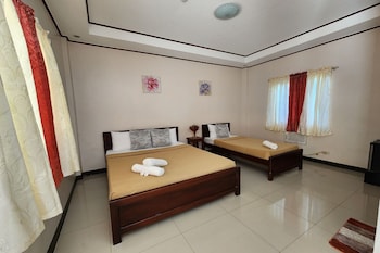 dinahs pension house