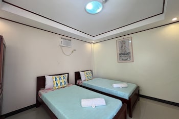 dinahs pension house