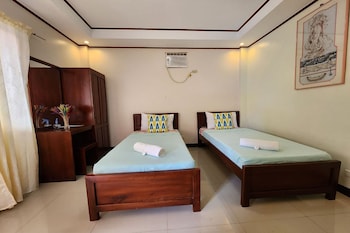 dinahs pension house