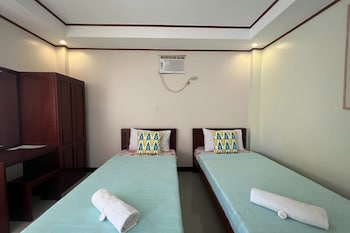 dinahs pension house