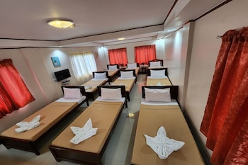 dinahs pension house