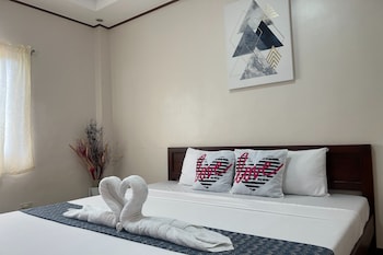 dinahs pension house